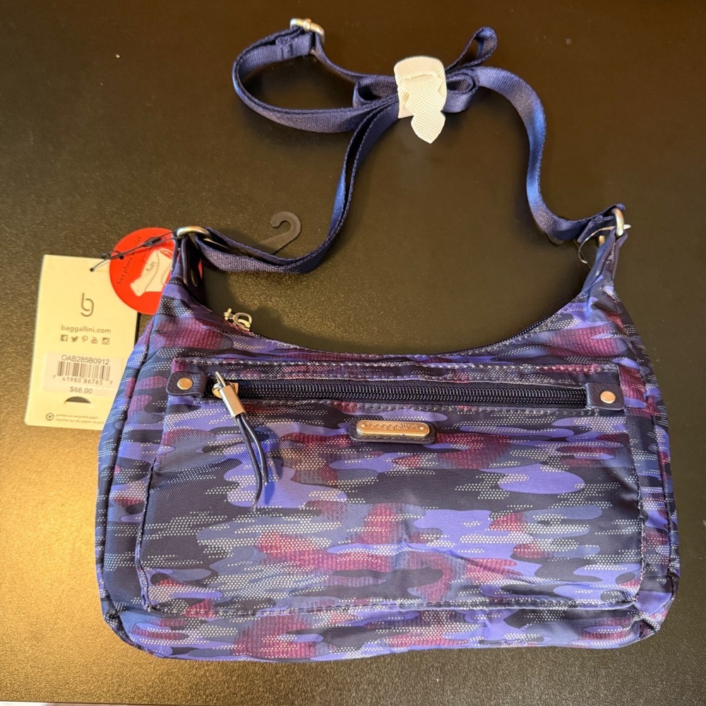 Baggallini Out and About Bagg Purple Blue Camo Cross Body Bag + RFID Wristlet - Picture 4 of 12